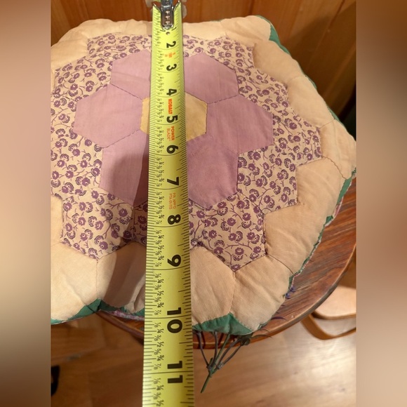 2 Handmade small throw pillows from an old quilt. Vintage - Picture 7 of 8